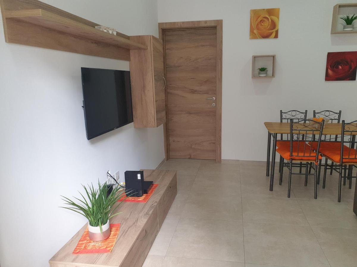 Modern Apartment In Central Bugibba خليج سانت بول المظهر الخارجي الصورة